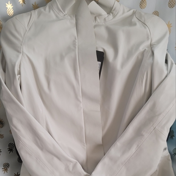 โจ๏ธ๐ฅ EMPORIO ARMANI JACKET ๐ฅโจ๏ธ - Picture 4 of 14